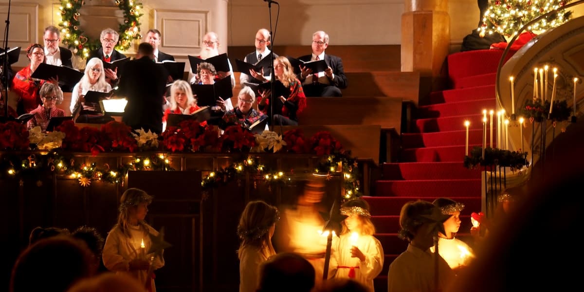 christmas-choir-carols-the-working-boat-falmouth-cornwall