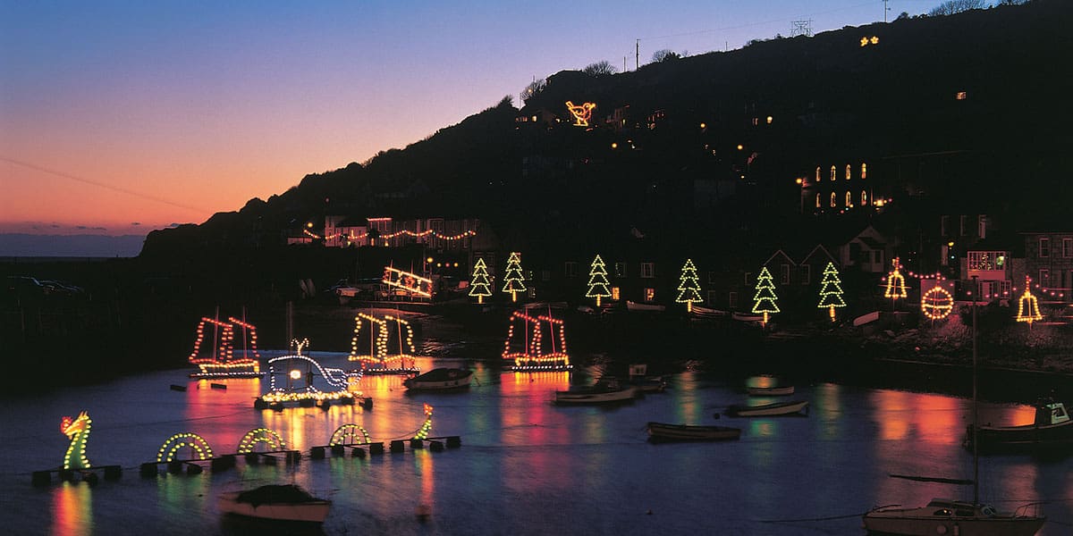 the-working-boat-falmouth-mousehole-lights