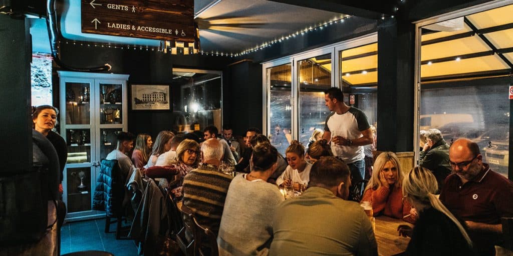 science-in-the-pub-the-working-boat-falmouth-corwnall2