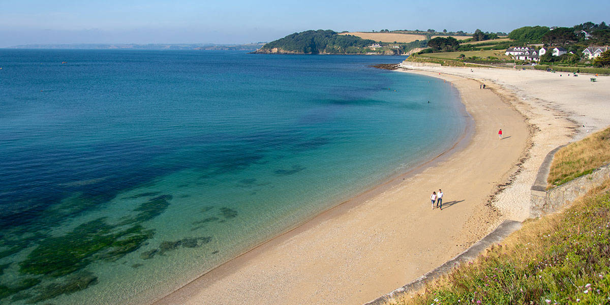 reasons-to-visit-falmouth-the-working-boat-pub-cornwall-beaches-in-falmouth-gyllyngvase