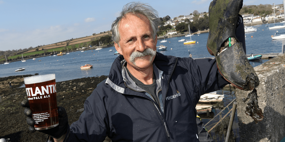 the-working-boat-pub-beach-clean-surfers-against-sewage-old-boot-sharps-beer-ale-pint